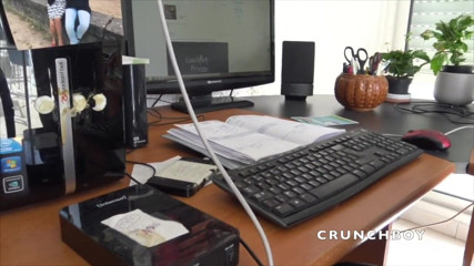 Interracial porn sex: James Kamui Arap baskın tarafından korunmasız dava ediliyor