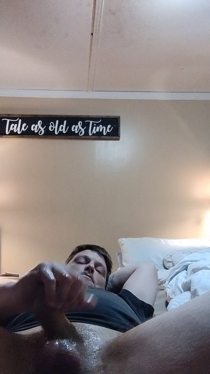 Mofarmer92: Nadržený nevlastní otec se pohladí