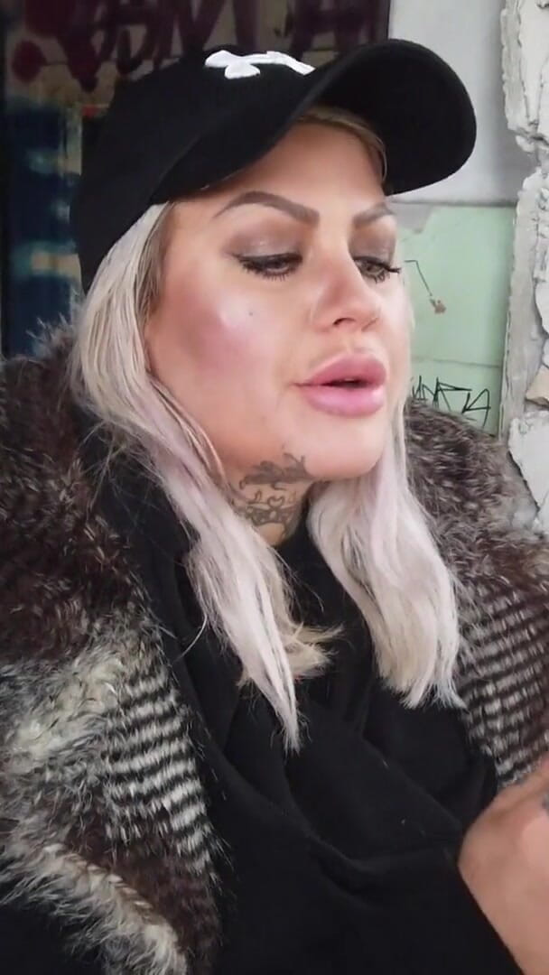 Blonde lady smokes an electronic cigarette (Fetish videos by Alex) Blonde lady smokes an electronic cigarette (Fetish videos by Alex)
