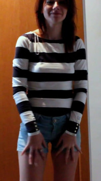 Skinny Redhead Pee in Her Short Jeans