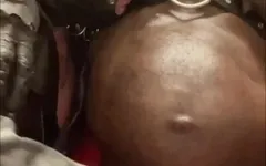 Büyük çan, büyük göğüs, büyük zenci yarağı olgun kas ırklararası meme ve yarak seansı
