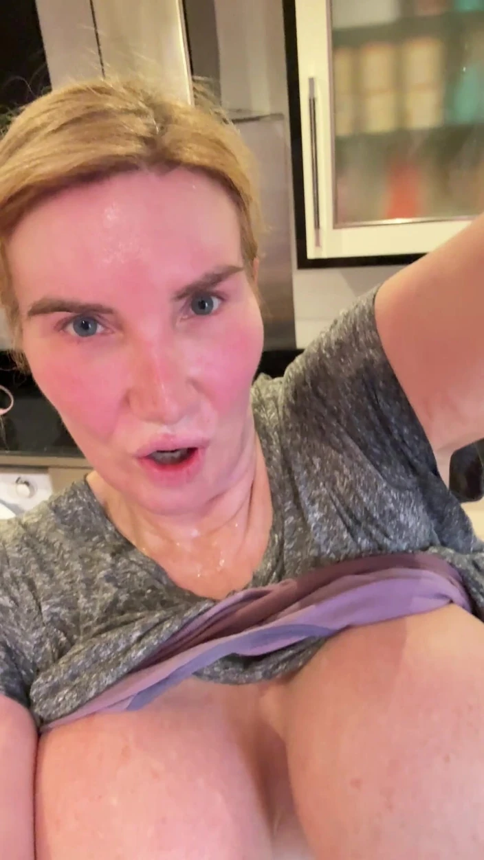 Sophie James: Tongue Fuck My Tight Sweaty Holes