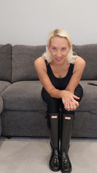 Hunter Boots Bodysuit Gooner JOI - Be My Gooner E02 - MILF Stella
