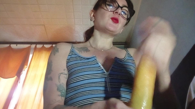 HellENXxOo: सौतेली माँ झटका देना सिखाती है