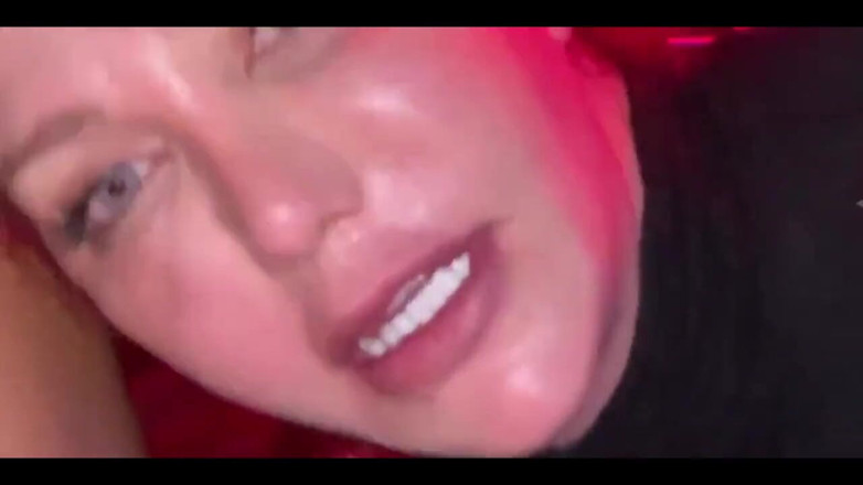 Mistressrola: 義理の妹に膣をしゃぶれ