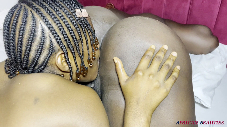 African Beauties: 君を食べたい、お尻を舐めて、おしっこの女の子を味わいたい