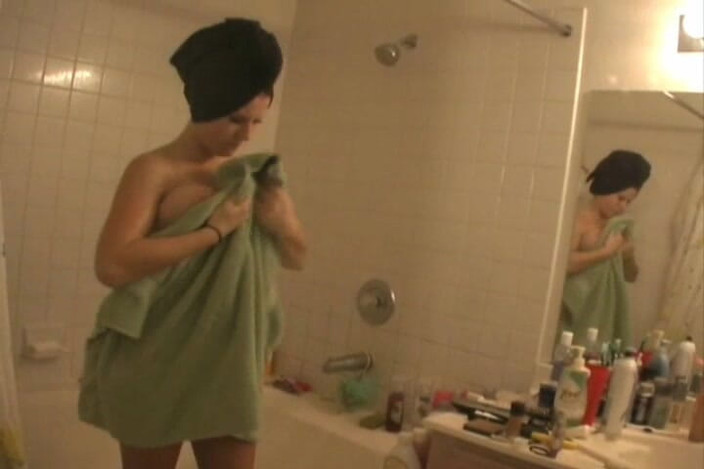 Porn Nerd Network: Il nerd porno: passione: fumo, rasatura &amp; doccia