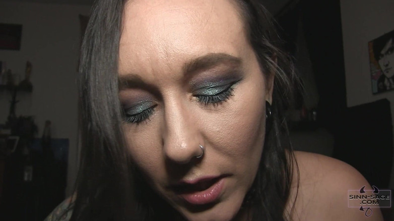 SinnSage: Sono tornato a casa con una troia rocker fumante