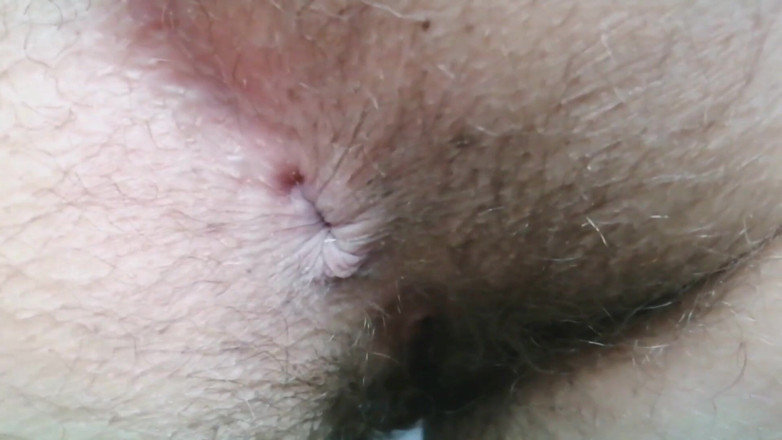 The Antichristrix: Extremo close-up de adoração peluda