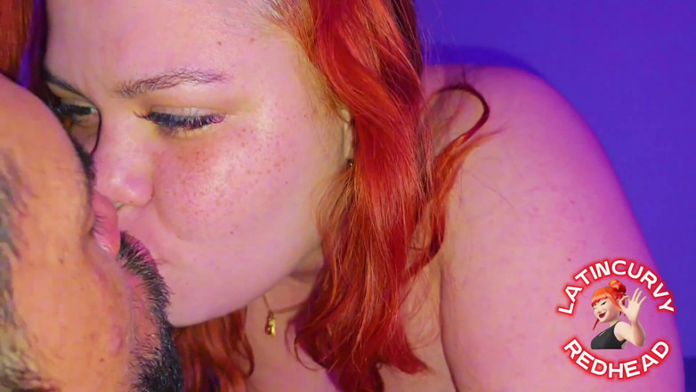 Latincurvyredhead: üvey erkek kardeş kızıl saçlı üvey kız kardeşine seks dersleri veriyor