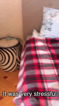 我戴绿帽子的丈夫的视频电话无法打断我爱人的奶油派。