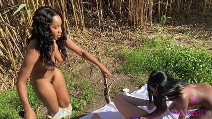 Jenna Foxx: Jenna foxx, Dana dearmond, Nicole kitt all mädchen-feldausflug