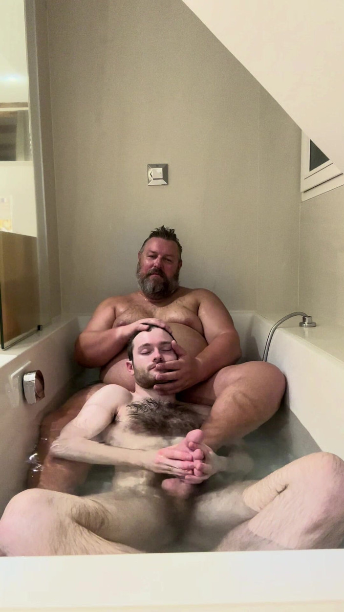 Mart_the_cat: Můj tchán mě zve do své koupele