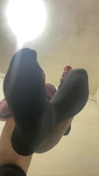 Mrs. Shemale Doet Een Online BDSM-scène Met Haar Slaaf