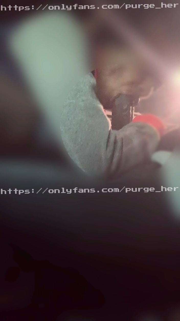 Purge_her: Она сошла с ума, поэтому я заставил ее проглотить