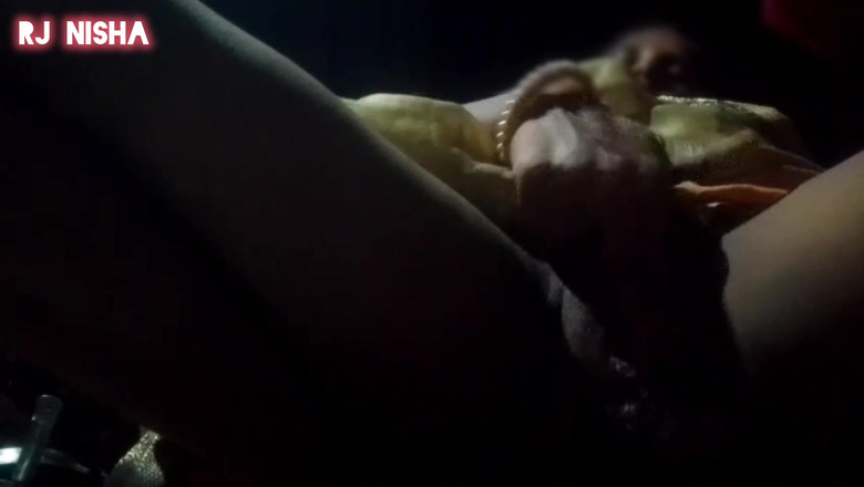 RJ NISHA: Rj nisha bhabhi masturbuje prsty dvě rj nisha