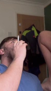 Blowjob merokok