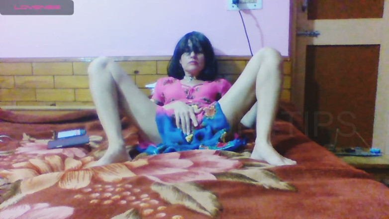 Bolly Karma: Busty MILF Enjoys Wild Sexx