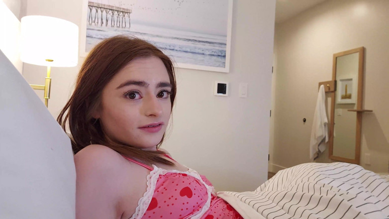 Peter's Kingdom: Tiny teen stepdaughter wants sex ed from stepdaddy