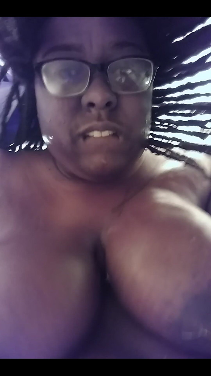 His Queen Suga: Nghĩ về bạn và thủ dâm