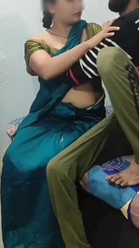 sauteli bahan ki chhote sautele bhaee dvara chudaee spasht hindi odiyo ke saath