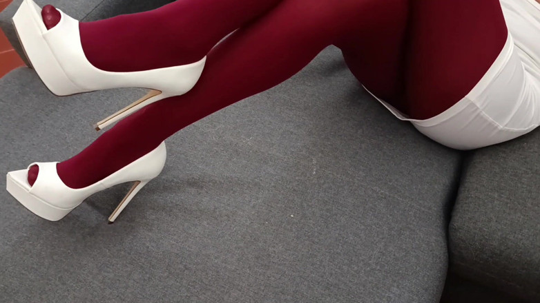 LauraOnHeels: Mooi lichaam en sexy kleding MILF