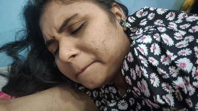 Vaishnavysharunraj: Mallu Boss and Hot Maid Fuck in Bedroom While Boss's...