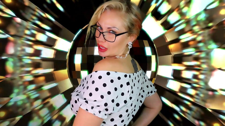 Goddess Misha Goldy: Gevaar!!! Real-time bloot-f &amp; b-mail-f! Het is geen spel, jongen.