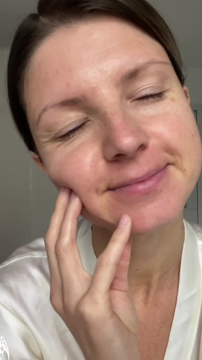 Gina Gerson: Branlette matinale solo