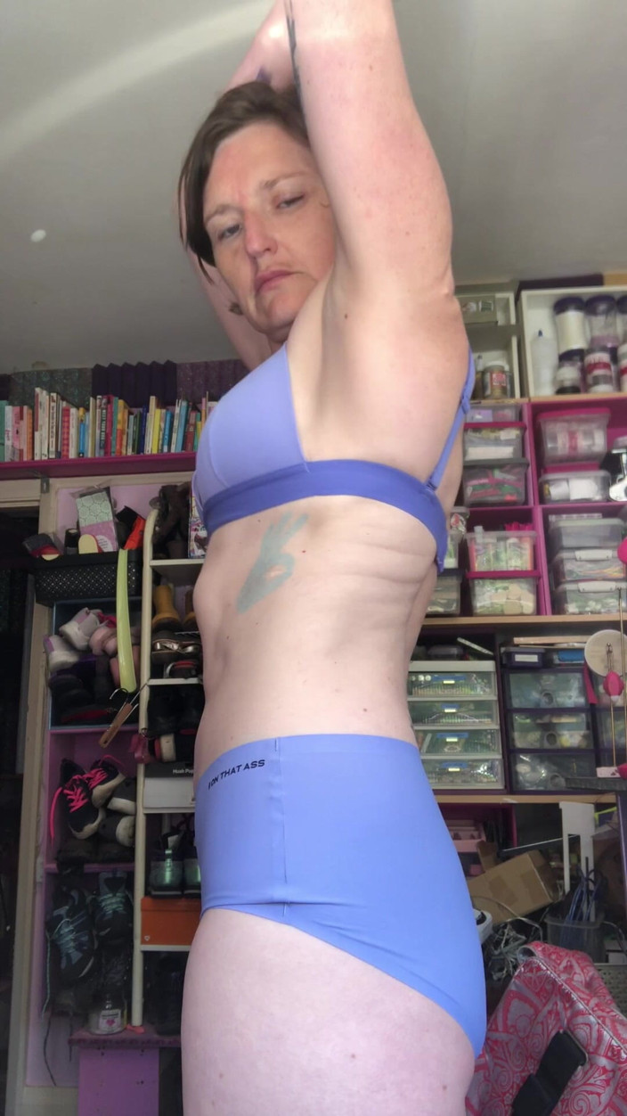 MistressWriggler: 내 거칠고 노팬티에 자지 감사한 것 같아
