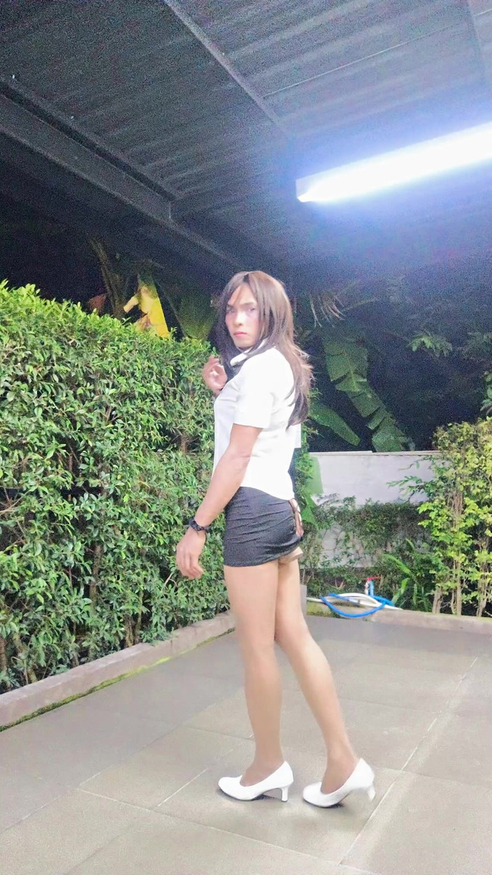 Menaiisd: Moje Sissy se chová jako děvka.