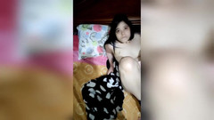 Crisanto999: Condividiamo una stanza con la Ragazza di un amico durante...