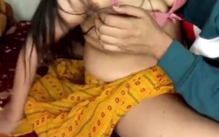 Your Sofiaa: Hintli kız Roohi'nin seks skandalı viral oluyor