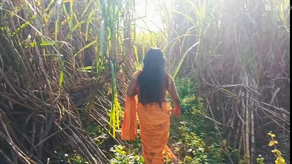 Desistepsis: Indian Mommy and Daddy Outdoor Sex Video