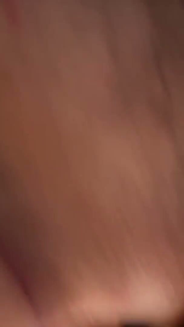 NaughtyHornydude74: Sgualdrina da tappeto raccolta in un negozio di mobili: Ao-fuck...