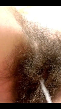 Pee with Pussy Wide Open in Close-up