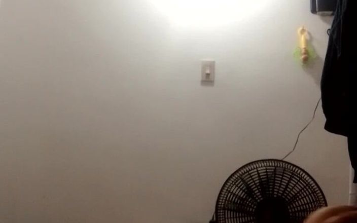 Valkyrieandluigy: Beautiful Wife Sucking Rich Deep Throat