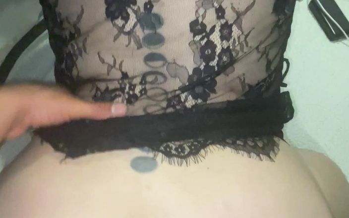 Sierra Latcum: 자지를 따먹는 라틴계 여자 PAWG