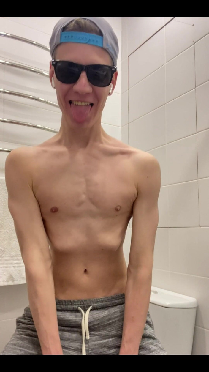 Tommy10boy: Irgendwelche Ideen, wie man das Video nennen kann?