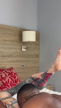 Bay Rizz'in büyük zenci yarağı içine boşalması.