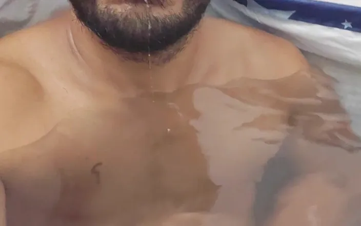 Grayalpha: Cum in the Bath