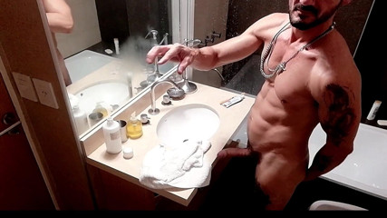 Alex Barcelona XXX: Play ass and jack off in the shower by Alex...