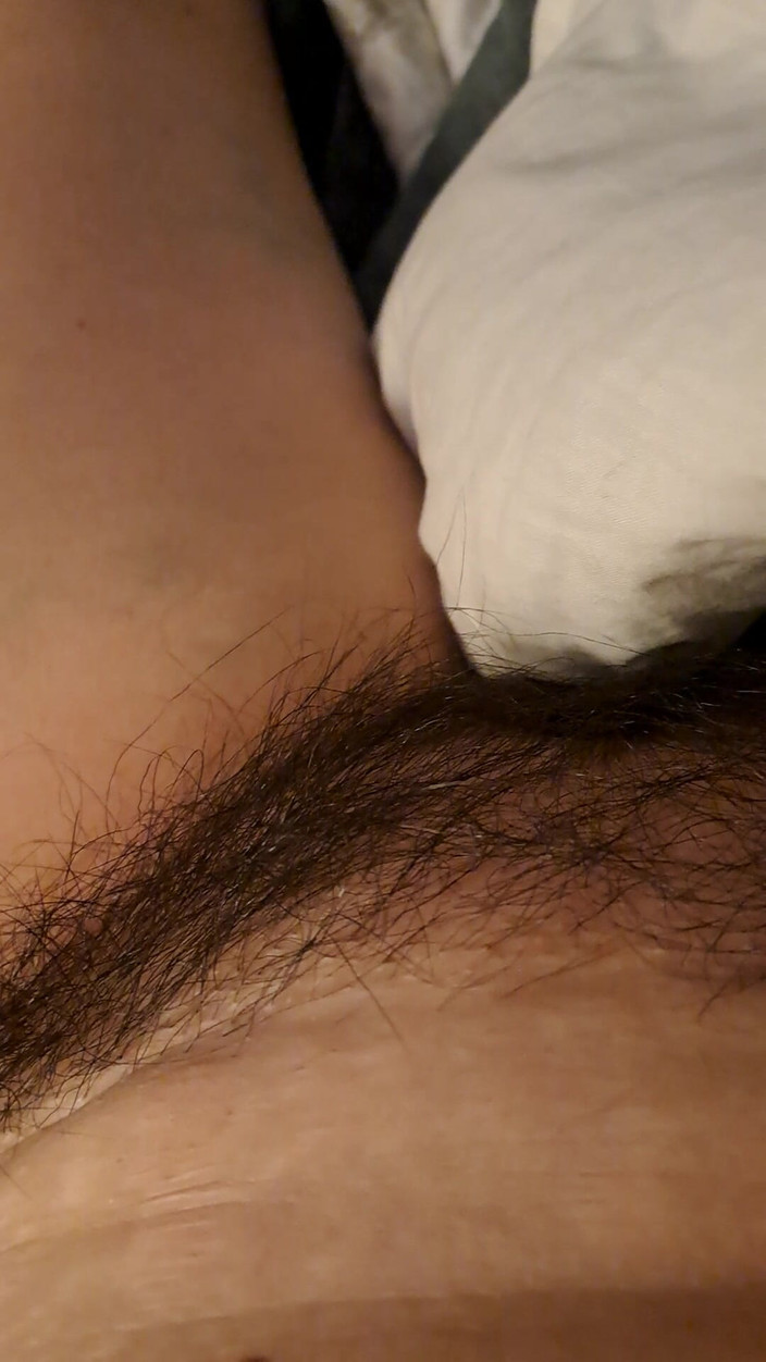Mommy big hairy pussy: Masturbasi Berbulu Cepat