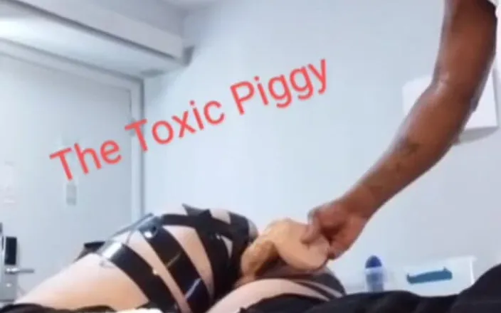 Kimmywetwet: SSBBW Anal Slave Takes 12 Inches in Gaping Asshole