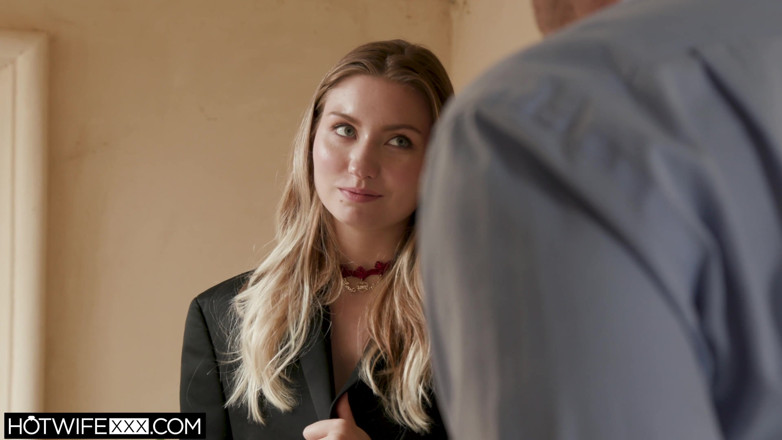 HotwifeXXX: Emma Sirus Chooses Wisely Around the Office