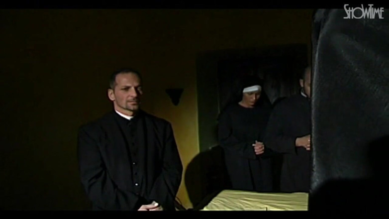 Showtime Official: Non prenderci in tentazione - film completo - porno italiano classico restaurato...