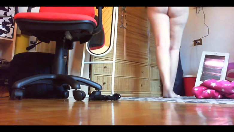 Nicoletta Embassi: Bathroom Floor Blues - Big Pee on the Floor