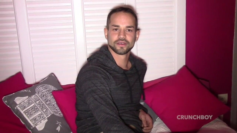 STRAIGHTS BOYS COERCED TO FUCK GAY: Giovane etero accetta un sesso con il gay