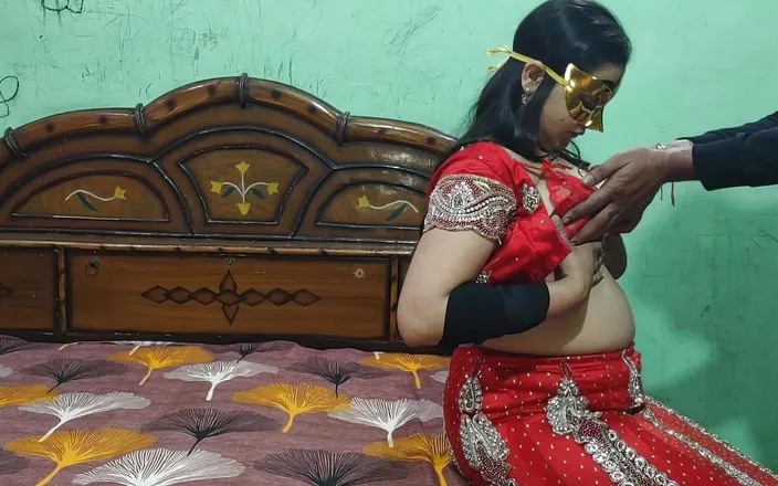 Lady Monalisa: Mallu Grabbed From Behind and Left Her.