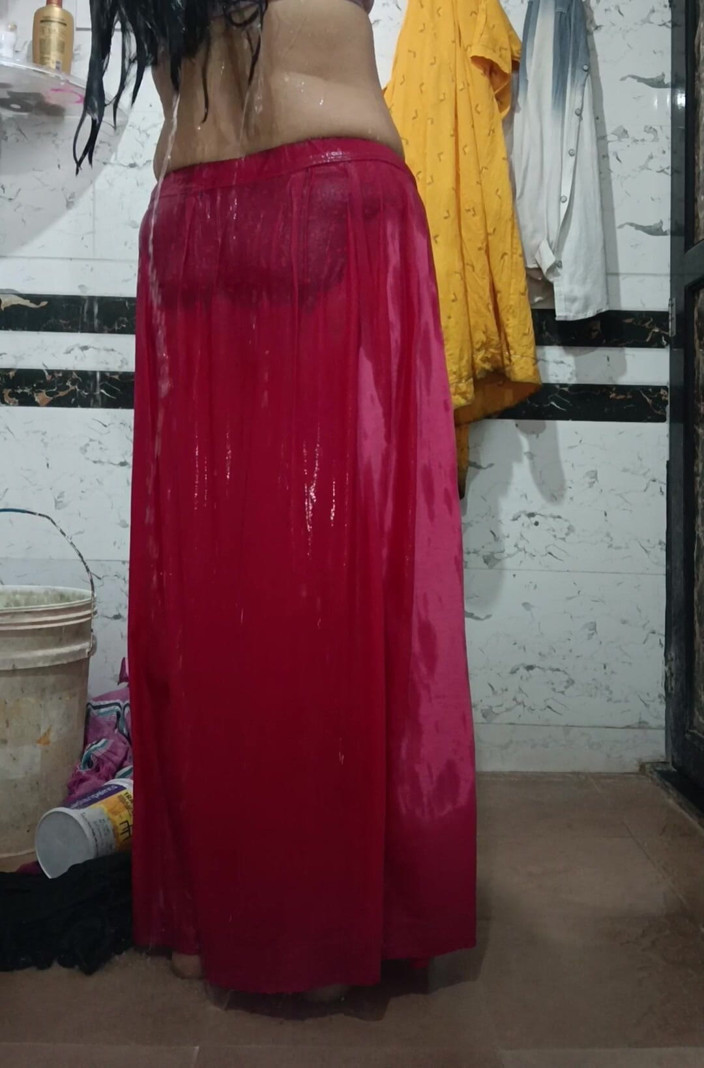Priyahot77: Indiancă Priya Bhabi Corp frumos și Spectacol cu curul mare